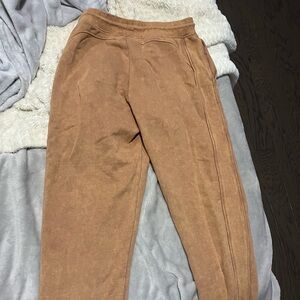 Alphalete large joggers